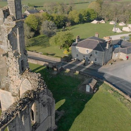 Byland Abbey InnCoxwold エクステリア 写真